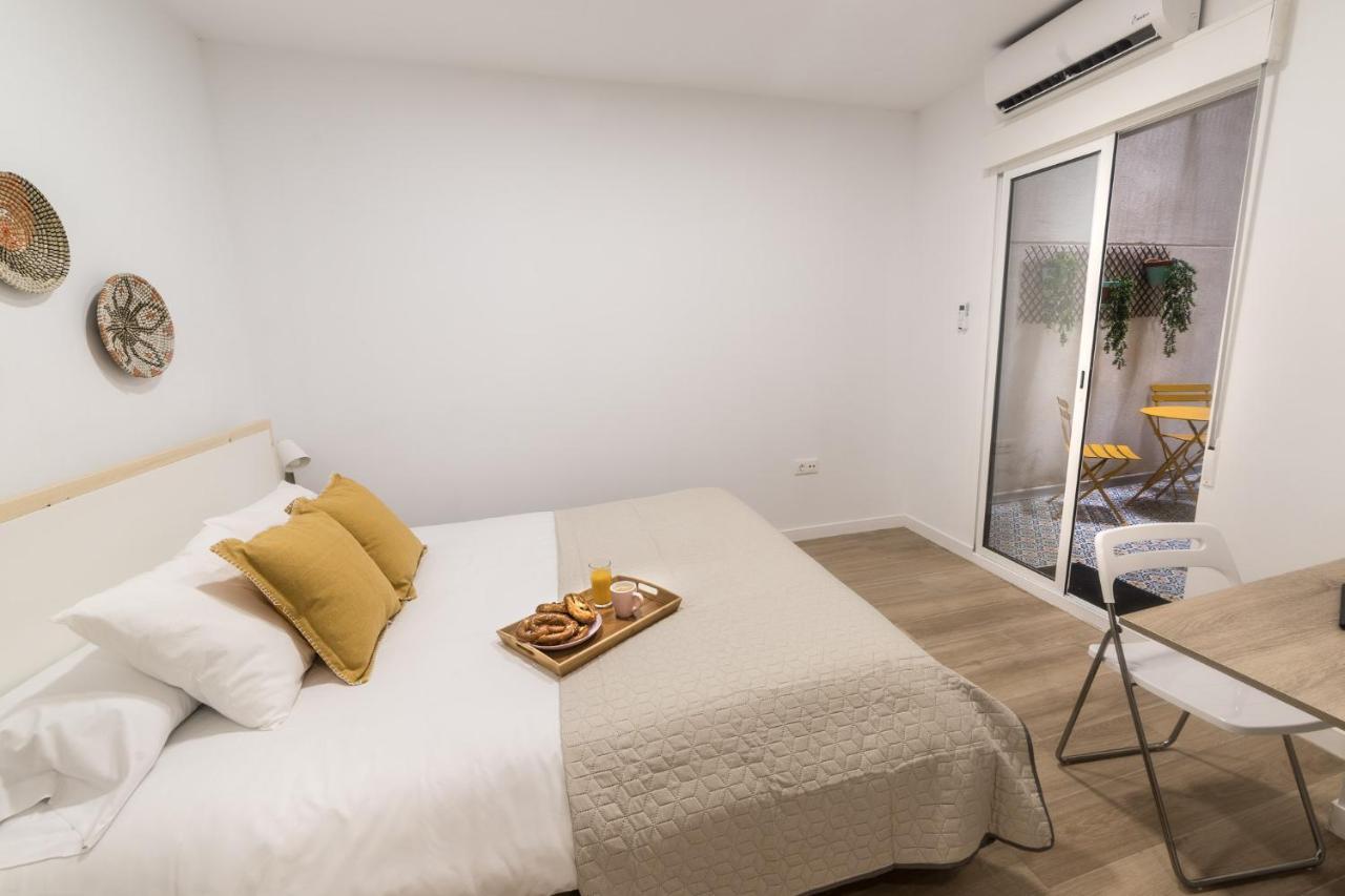 Moonkey - Apto. Albeniz, Con Acogedor Patio Alicante Kültér fotó