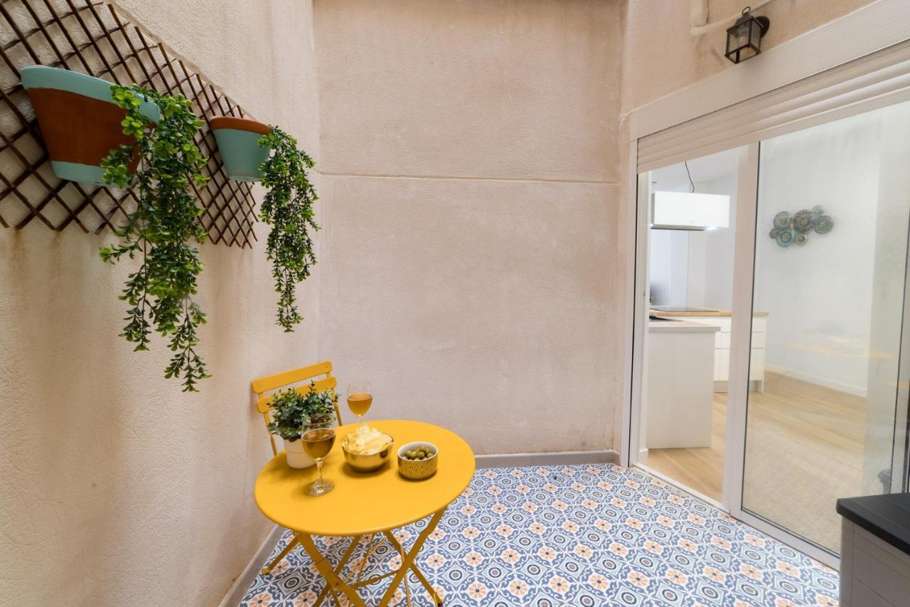Moonkey - Apto. Albeniz, Con Acogedor Patio Alicante Kültér fotó