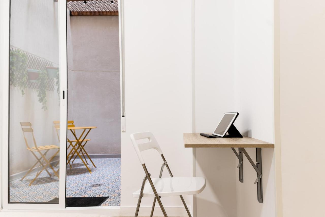 Moonkey - Apto. Albeniz, Con Acogedor Patio Alicante Kültér fotó